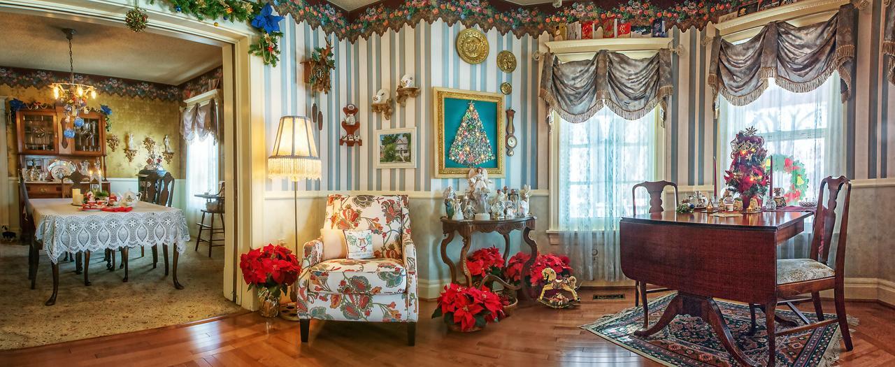 Holden House 1902 Bed & Breakfast Inn โคโลราโดสปริงส์ ภายนอก รูปภาพ